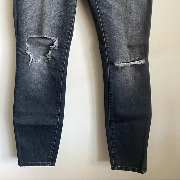 Madewell black high riser skinny distressed jeans size 27 - Picture 3 of 10